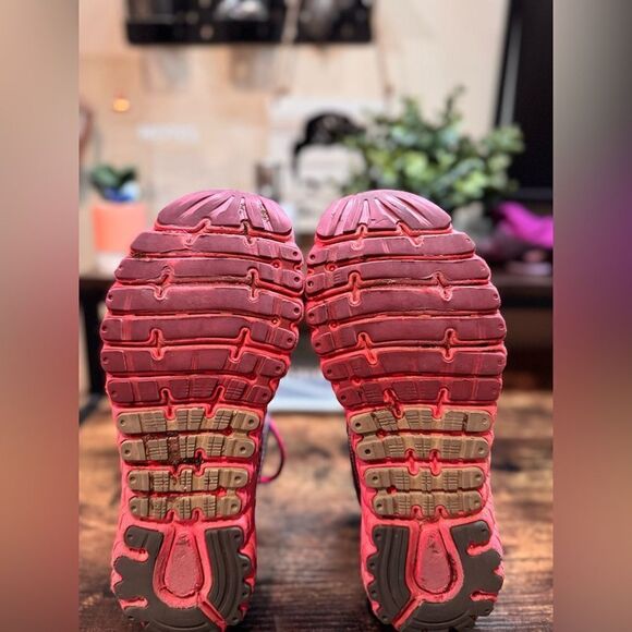 Brooks Pink and Gray Glycerin 14 Size 7.5 - Picture 8 of 12